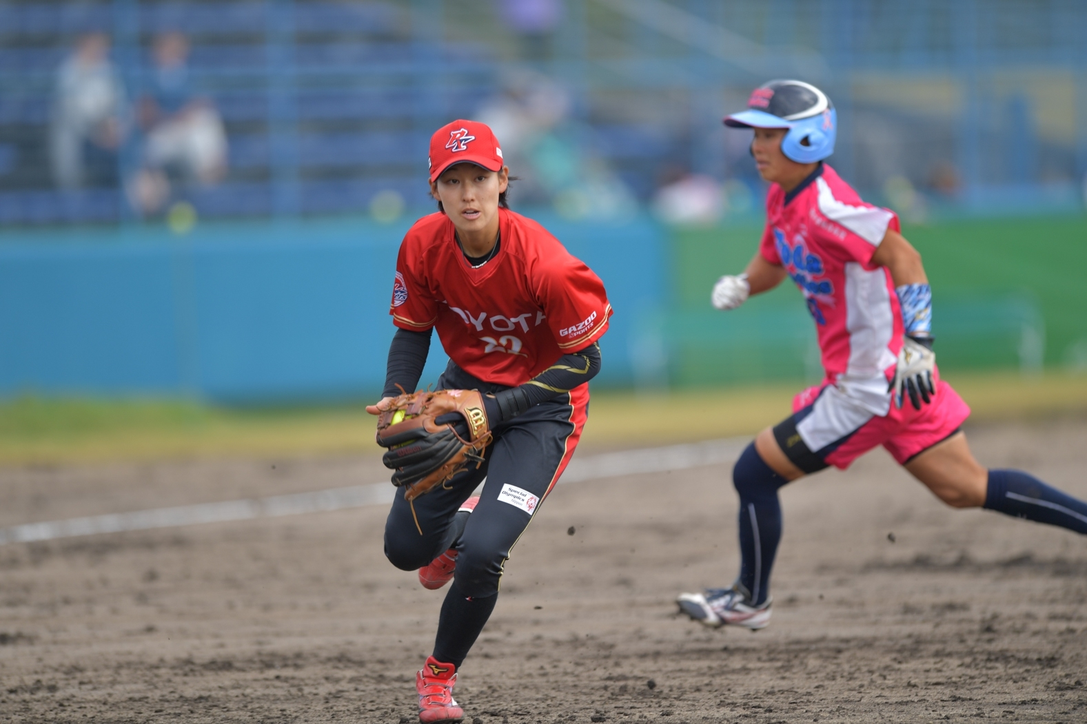 渥美 万奈 選手・スタッフ紹介 レッドテリアーズ トヨタ自動車女子ソフトボール部