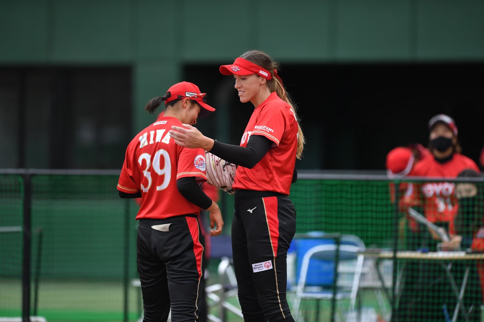 モニカ アボット 選手 スタッフ紹介 レッドテリアーズ トヨタ自動車女子ソフトボール部